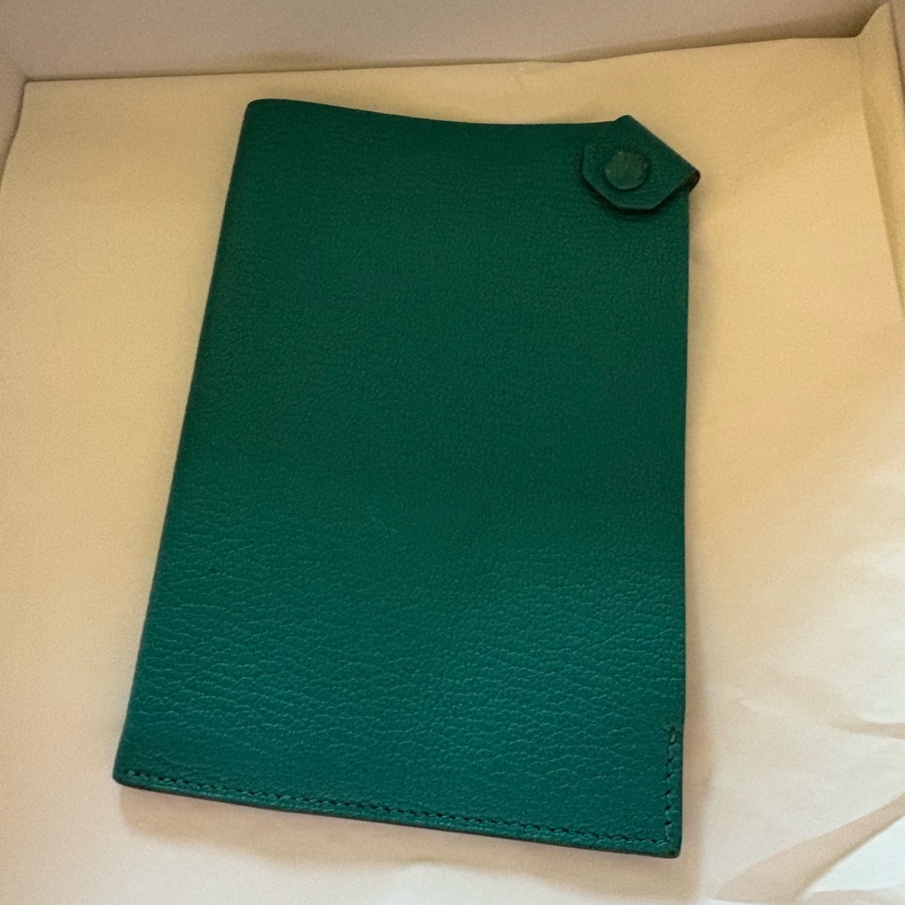 Hermes Epsom Leather Passport Holder